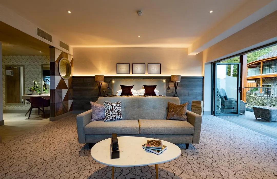 Lodore Falls Hotel & Spa-1